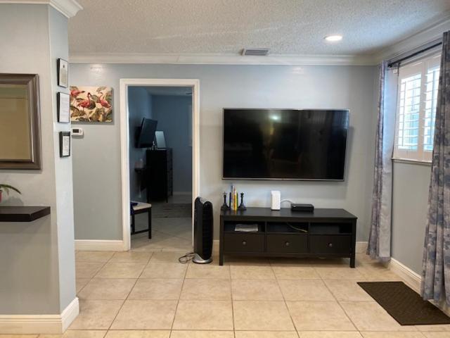Modern 2/1 Apt near Midtown&Beaches Miami Exterior foto